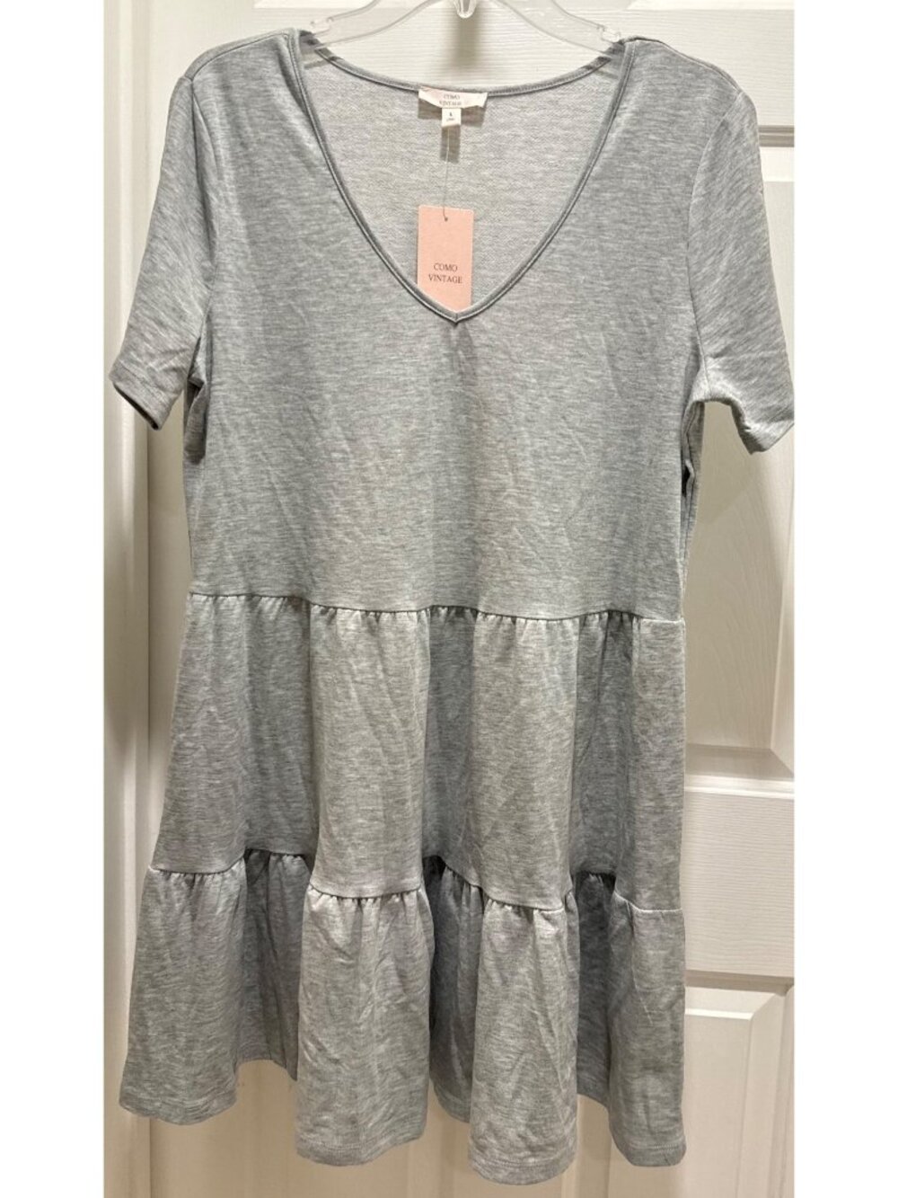 Como Vintage women’s L Large light gray tiered dress V-neck NWT short sleeves